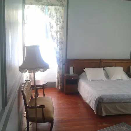 Chateau De Bonnevaux 3*