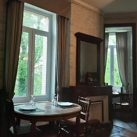 Chateau De Bonnevaux Couette-café