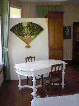 Chateau De Bonnevaux 3*